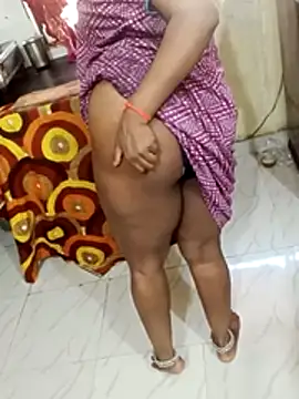 Snapshot of _Hot-Couple chatting on June 3, 2026, 8:17 am Hot-Couple online show from June 3, 2026, 8:17 am