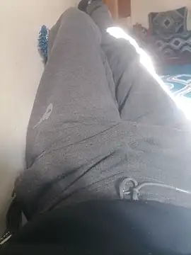 MamhounXx1 online show from December 24, 2024, 1:06 pm