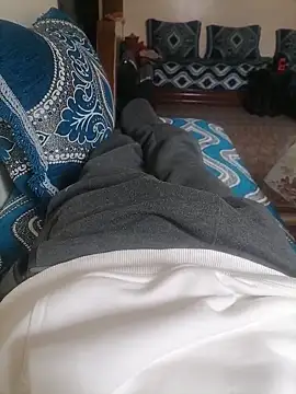 MamhounXx1 online show from February 18, 2025, 1:22 pm