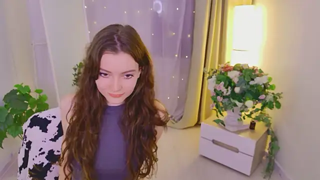 Lana  Cute  online show from June 24, 2026, 2:16 pm
