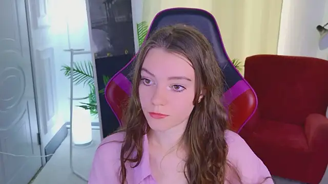 Lana  Cute  online show from July 26, 2026, 3:19 pm