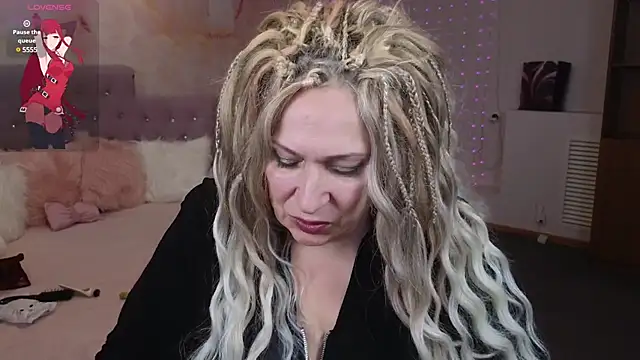 Penelope Pinky online show from February 9, 2025, 4:40 pm