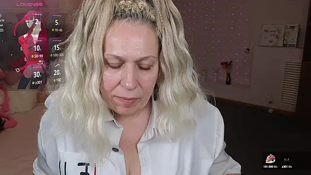 Penelope Pinky online show from February 20, 2025, 8:47 pm