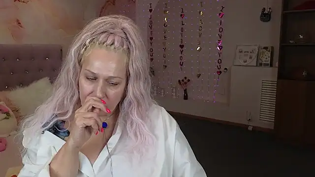 Penelope Pinky online show from February 27, 2025, 9:04 pm