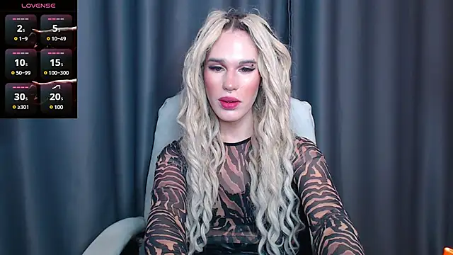 Snapshot of Cassie_Bae chatting on January 17, 2025, 6:23 pm Cassie Bae online show from January 17, 2025, 6:23 pm