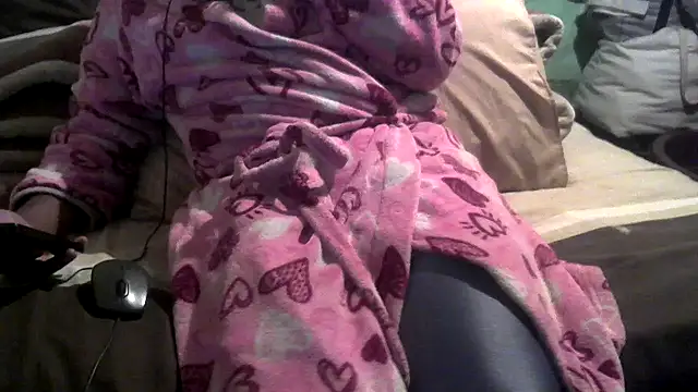 Snapshot of NicoleBitch87 chatting on March 19, 2025, 9:16 pm NicoleBitch87 online show from March 19, 2025, 9:16 pm