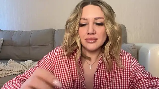 VickyLove047 online show from October 3, 2025, 8:33 am