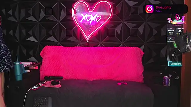 anastasiaxxx72 online show from March 26, 2026, 3:06 pm