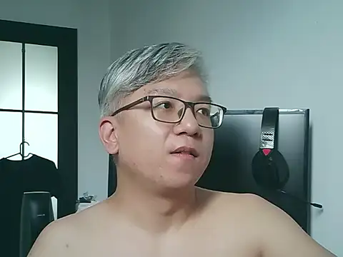 leoUSIR online show from September 22, 2025, 6:26 am