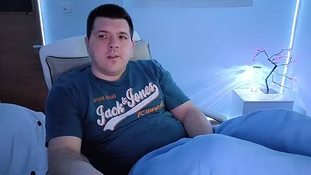 Snapshot of JasonJacks chatting on April 5, 2026, 4:20 am JasonJacks online show from April 5, 2026, 4:20 am