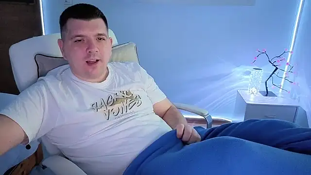 Snapshot of JasonJacks chatting on April 10, 2026, 5:01 am JasonJacks online show from April 10, 2026, 5:01 am