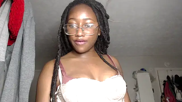 Snapshot of cum2mary_ chatting on December 19, 2024, 11:03 pm cum2mary online show from December 19, 2024, 11:03 pm