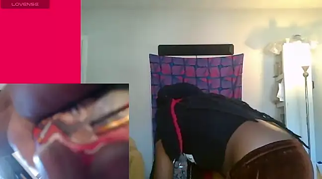 Snapshot of cum2mary_ chatting on December 22, 2024, 6:04 pm cum2mary online show from December 22, 2024, 6:04 pm