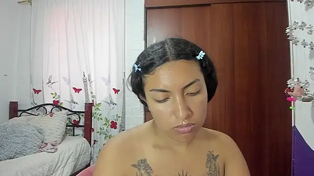 Snapshot of Natymontiell_ chatting on January 3, 2025, 5:31 pm Natymontiell online show from January 3, 2025, 5:31 pm