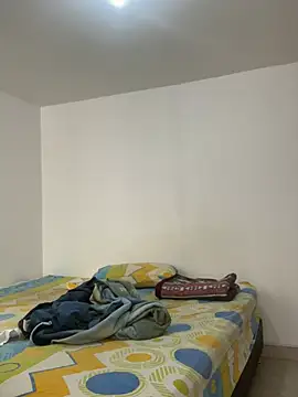 Snapshot of miss--flora chatting on February 17, 2025, 5:10 pm miss--flora online show from February 17, 2025, 5:10 pm