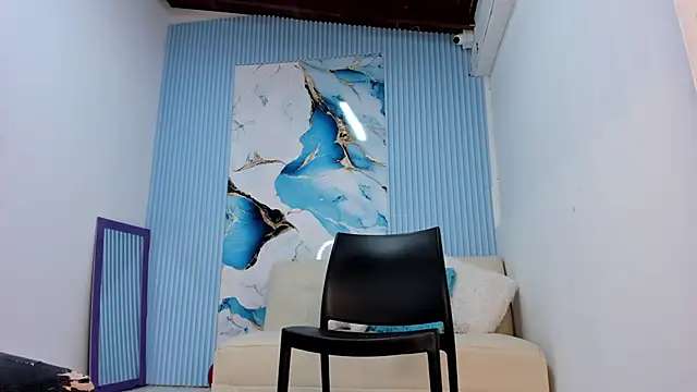 Danniela18  online show from March 7, 2025, 9:59 pm