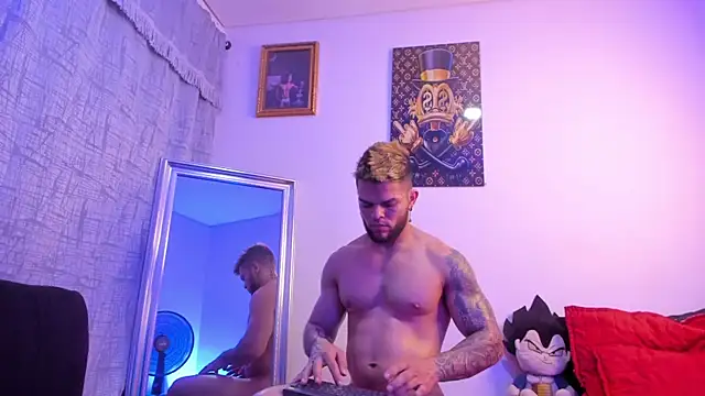 vincent carusso94 online show from January 27, 2025, 5:36 am