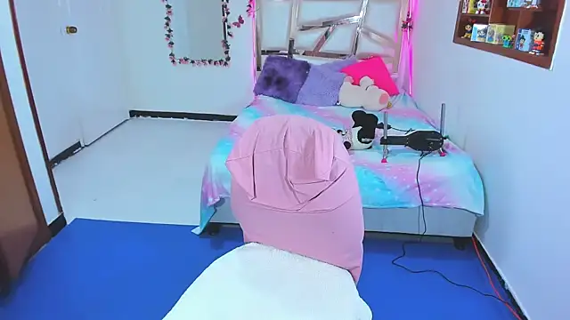 perlabeautiful online show from October 31, 2025, 12:22 am