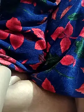 Hot-Manshi2 online show from January 6, 2026, 7:17 pm