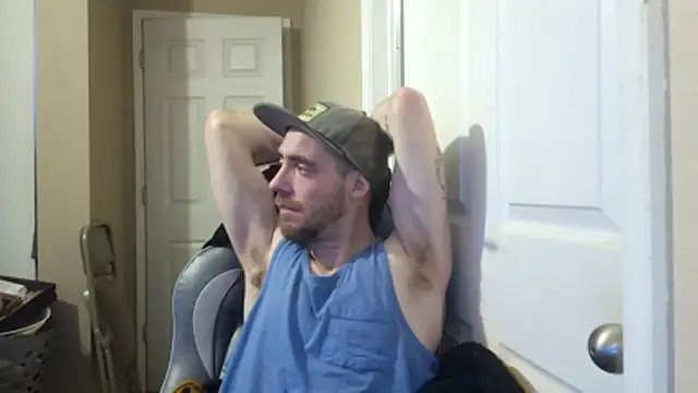 Huntzg23 online show from March 31, 2026, 6:47 am