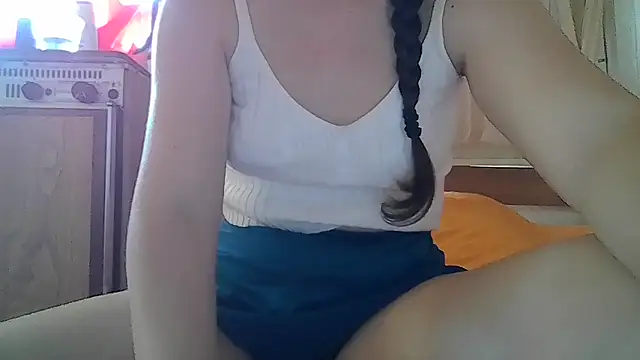 Snapshot of Eleni_Pappa chatting on May 26, 2026, 12:23 pm Eleni Pappa online show from May 26, 2026, 12:23 pm