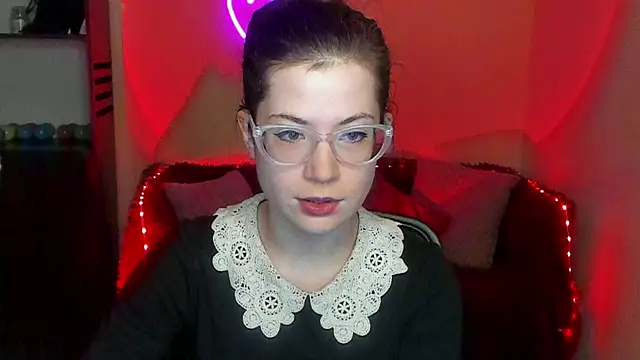 Snapshot of Alicia_redfollow chatting on January 17, 2025, 6:23 pm Alicia redfollow online show from January 17, 2025, 6:23 pm