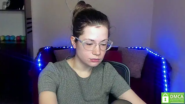 Snapshot of Alicia_redfollow chatting on January 20, 2025, 6:31 am Alicia redfollow online show from January 20, 2025, 6:31 am
