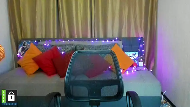 Snapshot of Alicia_redfollow chatting on January 21, 2025, 9:25 pm Alicia redfollow online show from January 21, 2025, 9:25 pm