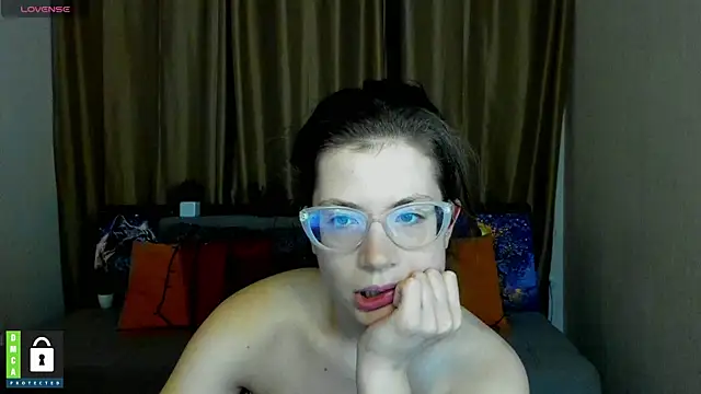 Snapshot of Alicia_redfollow chatting on January 28, 2025, 12:22 pm Alicia redfollow online show from January 28, 2025, 12:22 pm