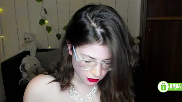 Snapshot of Alicia_redfollow chatting on February 14, 2025, 9:24 am Alicia redfollow online show from February 14, 2025, 9:24 am