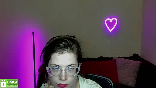 Snapshot of Alicia_redfollow chatting on February 25, 2025, 3:27 pm Alicia redfollow online show from February 25, 2025, 3:27 pm