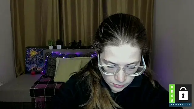 Snapshot of Alicia_redfollow chatting on September 27, 2025, 5:29 pm Alicia redfollow online show from September 27, 2025, 5:29 pm