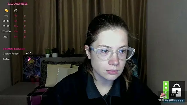 Snapshot of Alicia_redfollow chatting on October 2, 2025, 11:17 am Alicia redfollow online show from October 2, 2025, 11:17 am