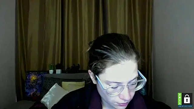 Snapshot of Alicia_redfollow chatting on October 19, 2025, 11:11 am Alicia redfollow online show from October 19, 2025, 11:11 am