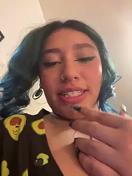 Snapshot of Bulmasexy chatting on February 21, 2025, 7:10 pm Bulmasexy online show from February 21, 2025, 7:10 pm