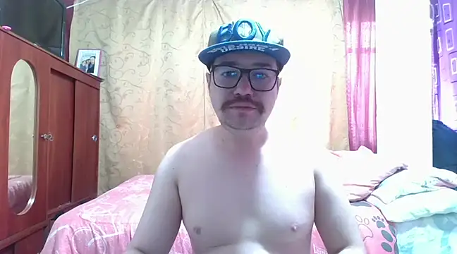 pecadodulce123 online show from January 7, 2025, 6:03 pm