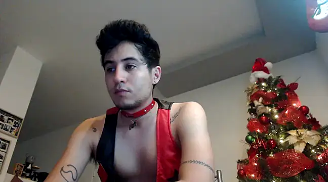Snapshot of GamerQuinn chatting on December 19, 2024, 11:29 am GamerQuinn online show from December 19, 2024, 11:29 am