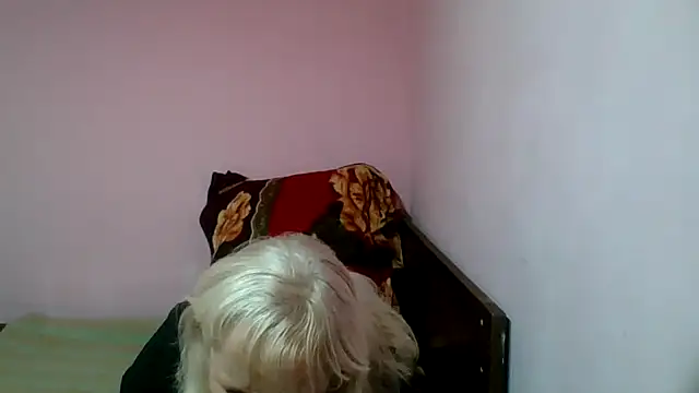 sakura blonde online show from February 15, 2025, 9:04 pm