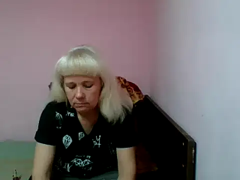 sakura blonde online show from February 26, 2025, 8:00 pm