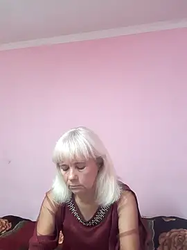 sakura blonde online show from September 28, 2025, 8:20 am