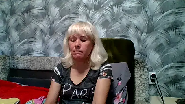 sakura blonde online show from November 1, 2025, 7:32 am