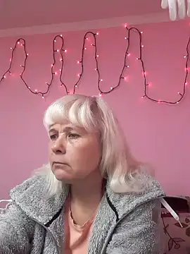 sakura blonde online show from February 26, 2026, 6:40 pm