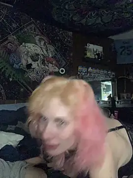 Snapshot of EroticKityii chatting on June 16, 2026, 7:22 am EroticKityii online show from June 16, 2026, 7:22 am