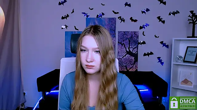 playful sophie online show from December 27, 2024, 2:22 pm