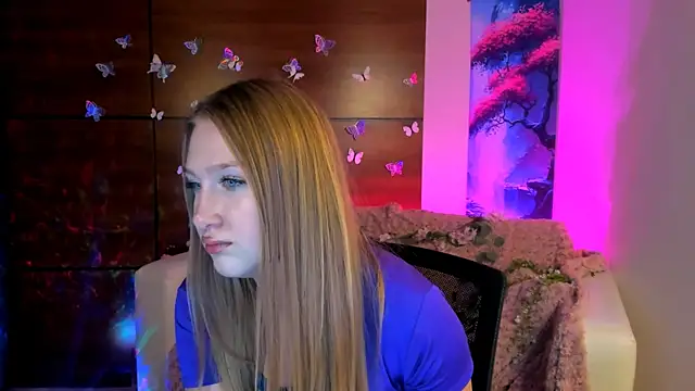 playful sophie online show from January 14, 2025, 4:04 am