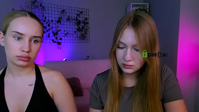 playful sophie online show from September 23, 2025, 7:39 pm