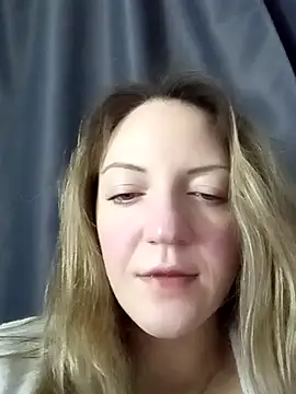 KattyLuuu online show from February 25, 2026, 8:18 pm