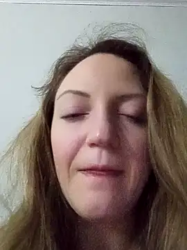 KattyLuuu online show from March 14, 2026, 9:42 pm