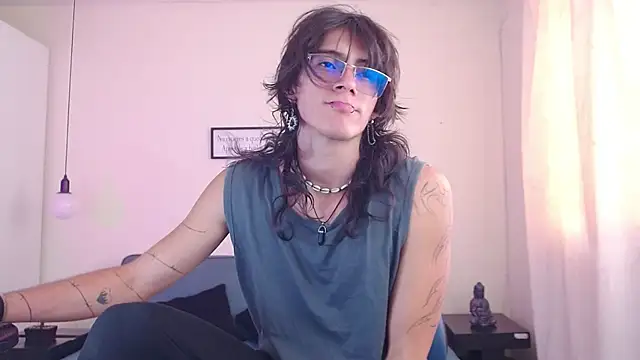 andreey50 online show from February 17, 2025, 8:04 pm