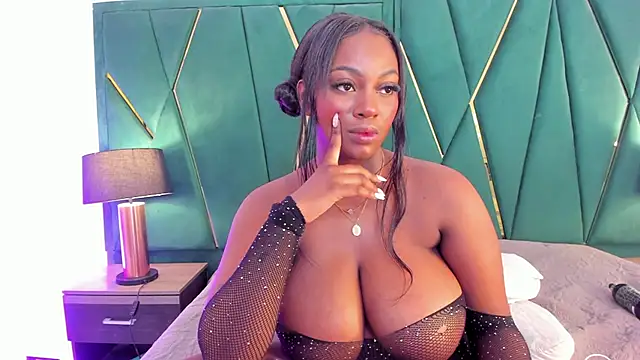 Tamara Myller online show from December 23, 2024, 3:23 pm